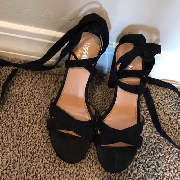 Mossimo black suede lace up heels - Picture 2 of 3